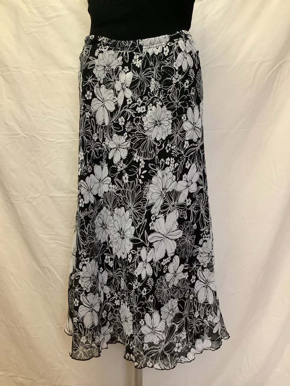 Briggs Maxi Skirt-Black w/White Floral Pattern-Sheer-Lined-Stretch Waist-PM